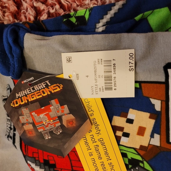 Minecraft pajama set boys 4t - Picture 3 of 3